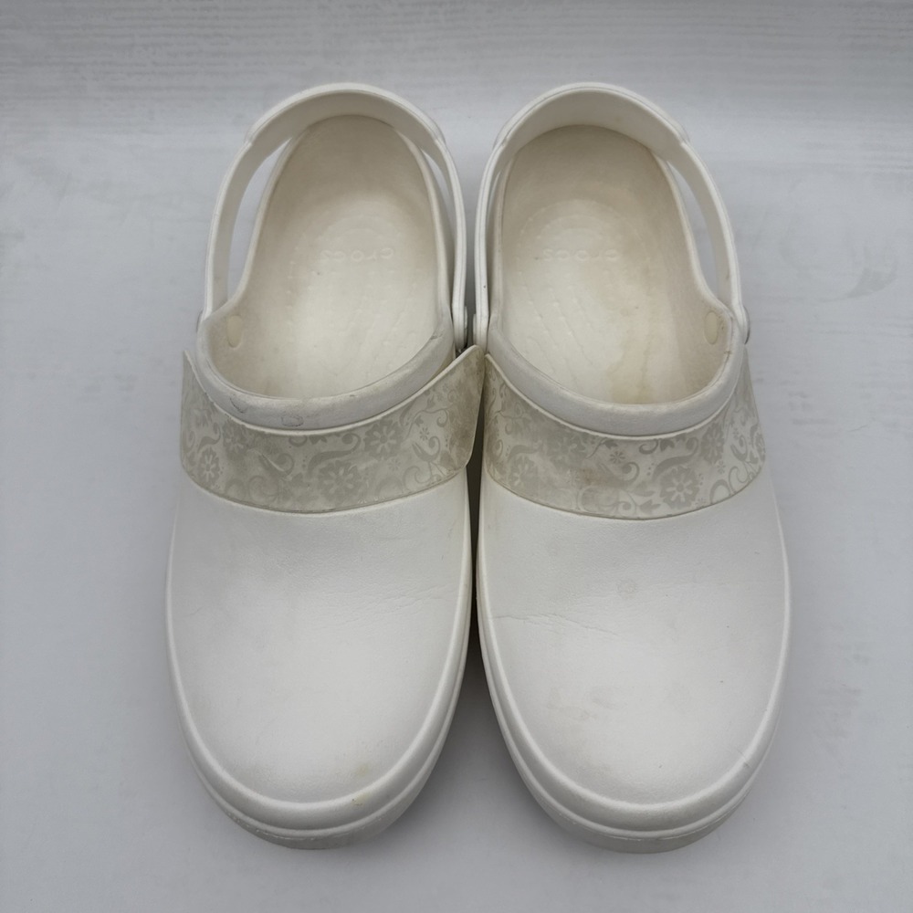 Crocs Women's US 9 Mercy Work, White/Silver Flowers Slip On Shoes